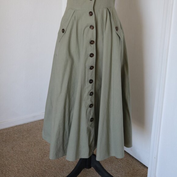 Sleeveless cotton dress. - Picture 4 of 6